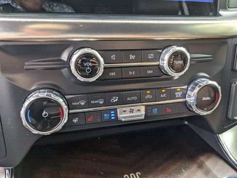 Certified 2022 Ford F150 King Ranch w/ Equipment Group 601A High image 27