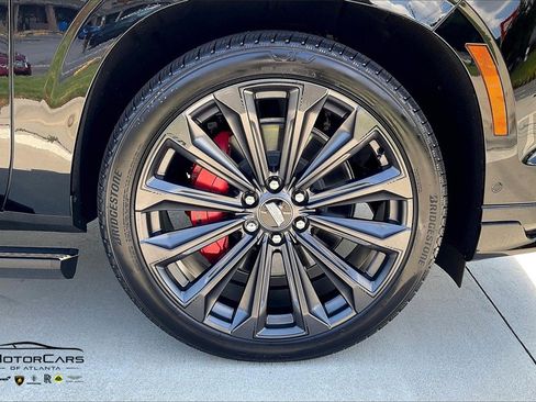 Used 2025 Cadillac Escalade V w/ LPO, Floor Liner Package image 36