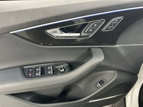 Used 2025 Audi Q7 3.0T Premium Plus AWD/4WD image 11
