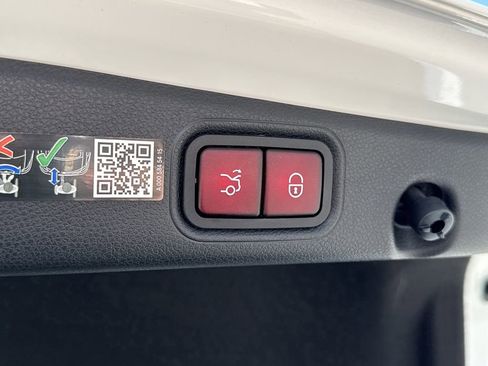 Certified 2023 Mercedes-Benz E 350 E 350 image 20