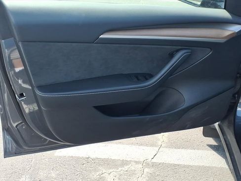 Used 2023 Tesla Model 3 Standard Range RWD image 15