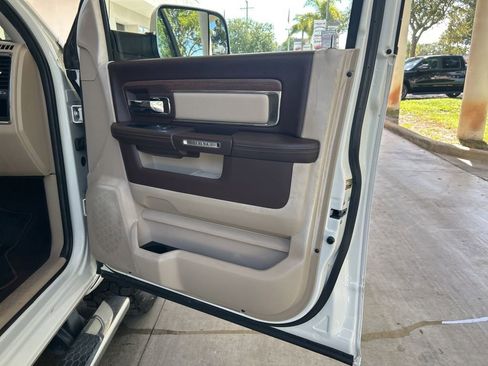 Used 2017 RAM 2500 Laramie image 32