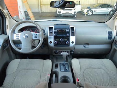 Used 2014 Nissan Frontier SV w/ SV Value Truck Package image 48