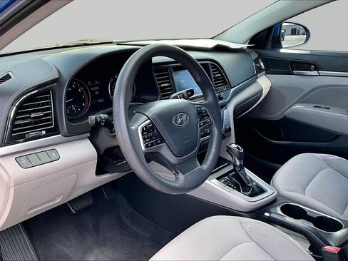Used 2017 Hyundai Elantra SE FWD image 12