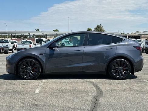 Used 2022 Tesla Model Y Performance AWD/4WD image 6