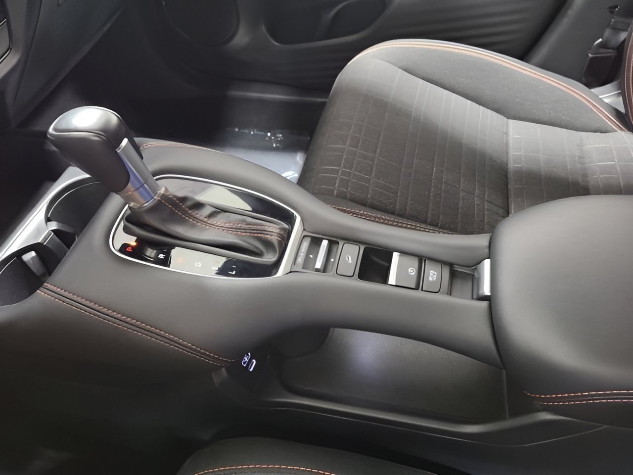 Certified 2024 Honda HR-V Sport image 29