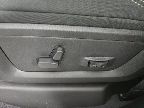 New 2026 RAM 3500 Big Horn AWD/4WD image 22