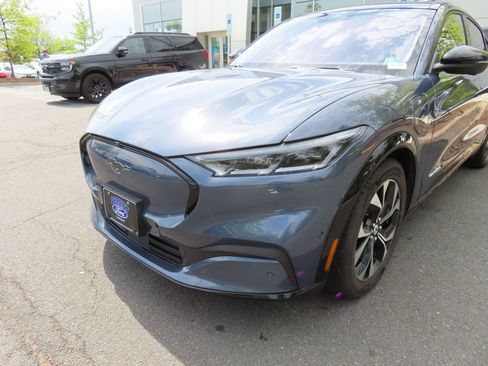 Used 2021 Ford Mustang Mach-E Premium AWD/4WD image 9