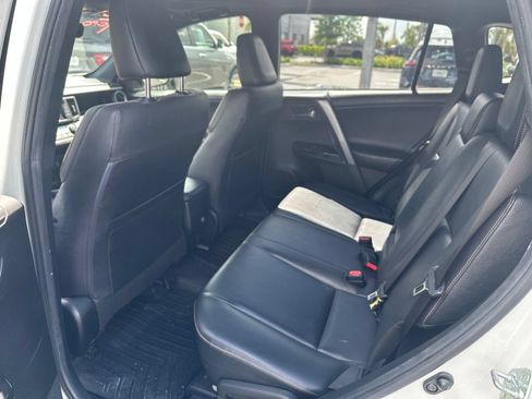 Used 2018 Toyota RAV4 SE w/ Power Extra Value Package FWD image 13