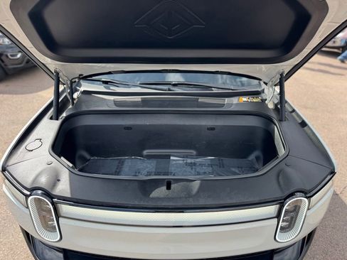 Used 2022 Rivian R1T Adventure image 3