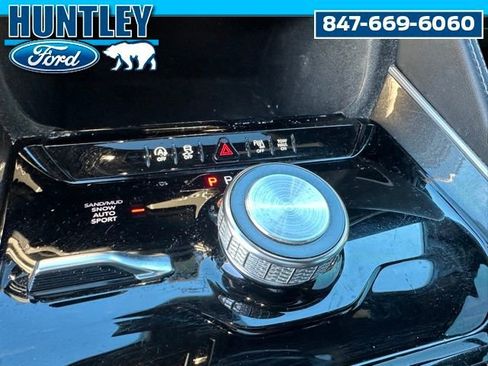 Used 2022 Jeep Wagoneer Series I w/ Premium Group I AWD/4WD image 22