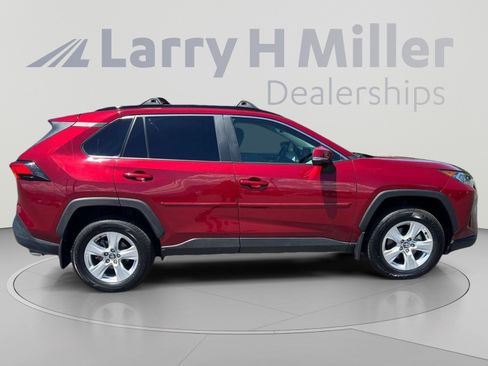 Certified 2020 Toyota RAV4 XLE w/ Convenience Package AWD/4WD image 7