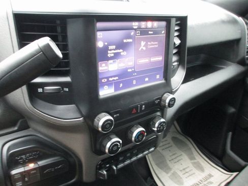 Used 2022 RAM 2500 Tradesman image 21