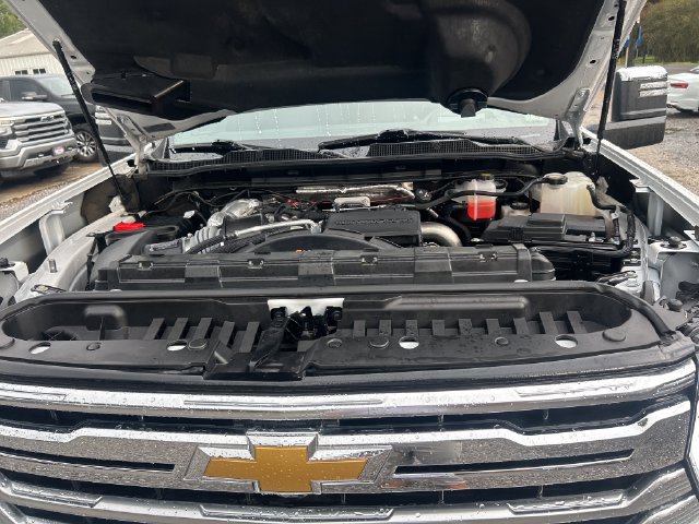 Used 2025 Chevrolet Silverado 2500 High Country w/ Technology Package AWD/4WD image 22