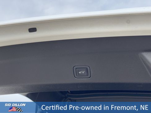 Certified 2023 Chevrolet Suburban High Country image 20