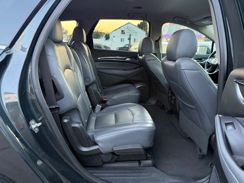Used 2019 Buick Enclave Essence w/ LPO, Cargo Package FWD image 32