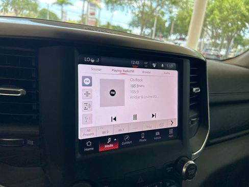 Used 2022 RAM 1500 Laramie image 7