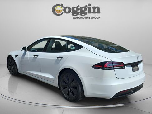 Used 2022 Tesla Model S image 3