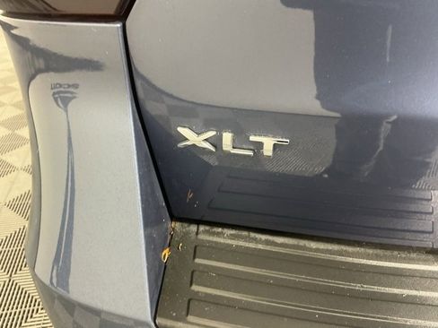 Used 2022 Ford Expedition XLT image 16