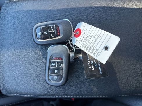 Used 2024 Honda Civic Touring image 34