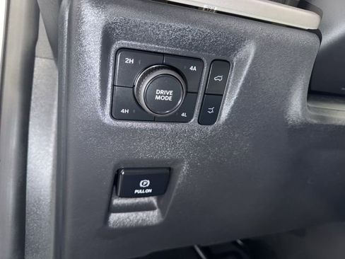 Used 2025 Ford Expedition Active image 15