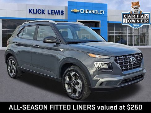Used 2026 Hyundai Venue SEL image 1
