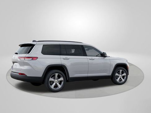 New 2026 Jeep Grand Cherokee L Limited RWD image 4