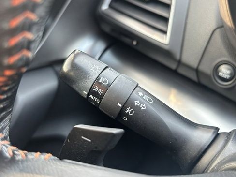 Used 2018 Subaru Crosstrek 2.0i Limited image 21