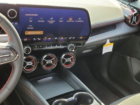 New 2025 Chevrolet Blazer EV RS AWD/4WD image 19