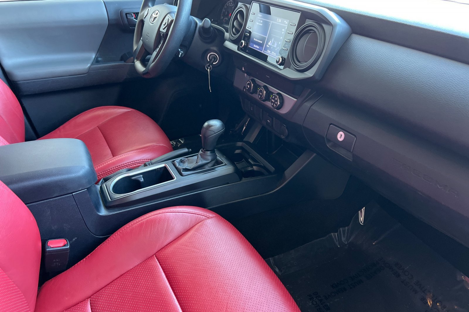 Used 2020 Toyota Tacoma SR w/ SX Package RWD image 16