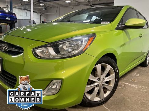Used 2012 Hyundai Accent SE image 11