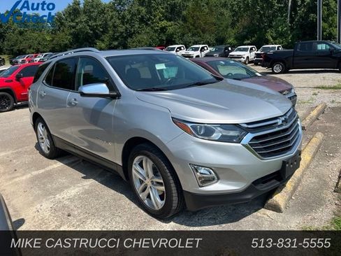Used 2018 Chevrolet Equinox Premier FWD image 2