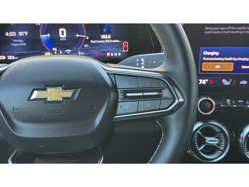 Used 2024 Chevrolet Blazer EV LT AWD/4WD image 28