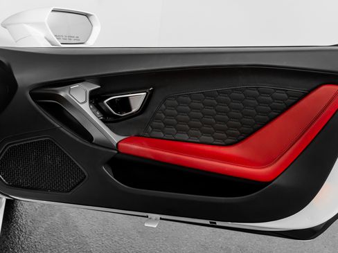 Used 2018 Lamborghini Huracan LP 580-2 image 44