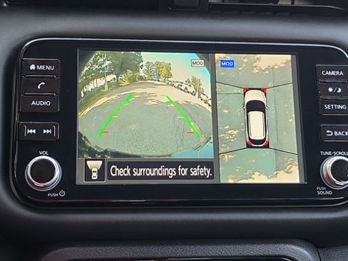 Used 2024 Nissan Kicks SR FWD image 40