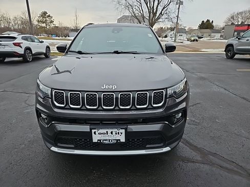Used 2024 Jeep Compass Limited AWD/4WD image 9