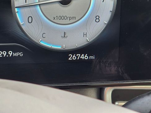 Used 2024 Hyundai Elantra SEL image 34