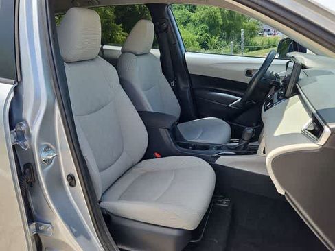 Certified 2023 Toyota Corolla Cross L AWD/4WD image 18