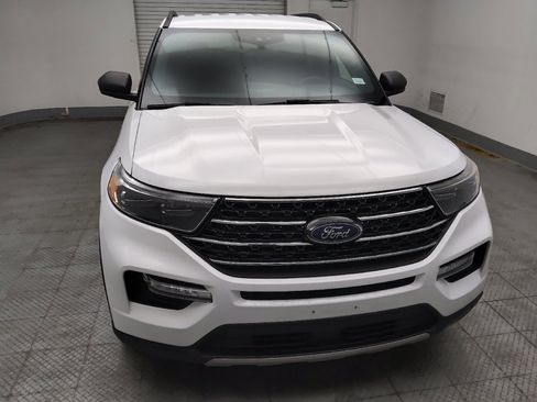 Used 2020 Ford Explorer XLT w/ Equipment Group 202A AWD/4WD image 14