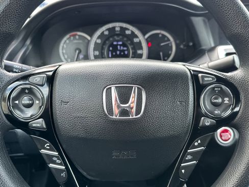 Used 2016 Honda Accord EX image 24