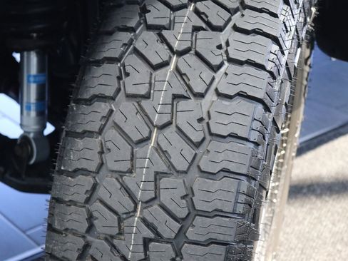 Used 2004 Toyota Sequoia SR5 image 59