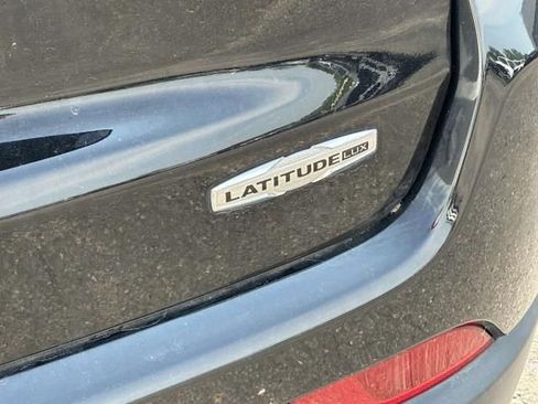 Certified 2022 Jeep Compass Latitude image 10