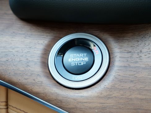 New 2025 Jeep Grand Cherokee Summit image 23