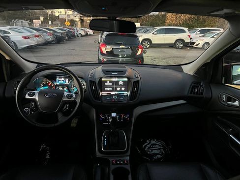 Used 2014 Ford Escape SE w/ Equipment Group 201A image 24