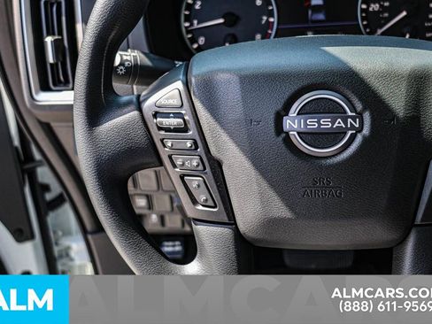 Certified 2025 Nissan Frontier SV image 32