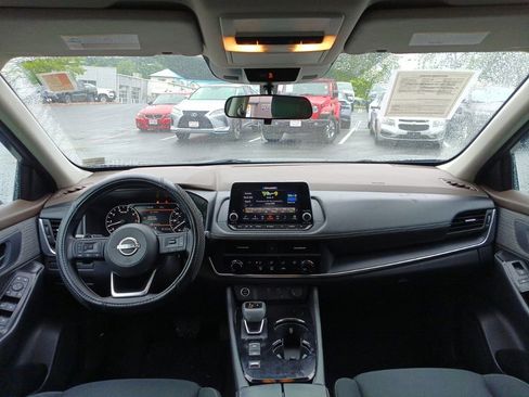 Used 2023 Nissan Rogue S FWD image 6