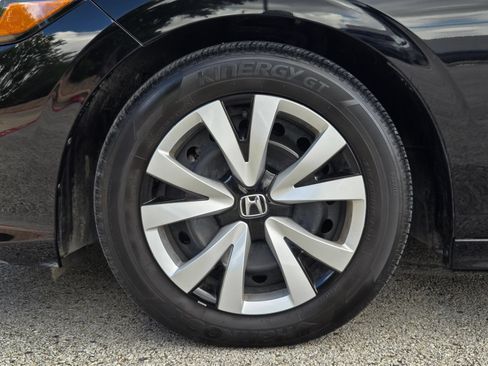 Used 2025 Honda Civic LX image 31