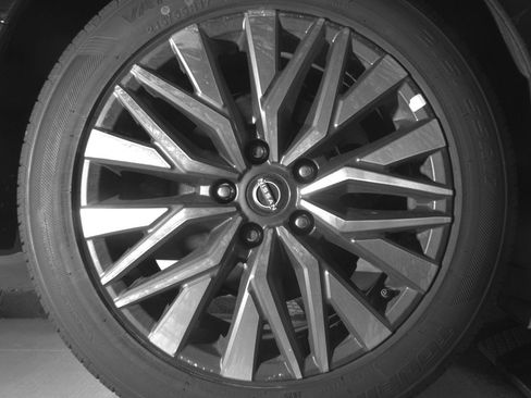 Used 2025 Nissan Altima 2.5 SV image 15