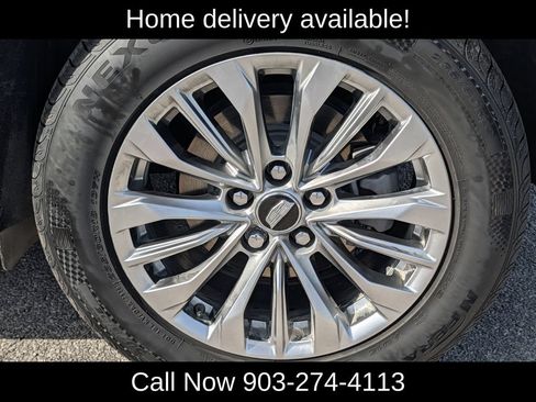 Used 2024 Cadillac XT4 Premium Luxury FWD image 11