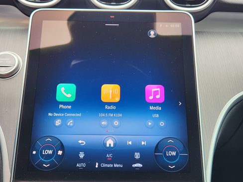 Used 2025 Mercedes-Benz C 300 Sedan image 10